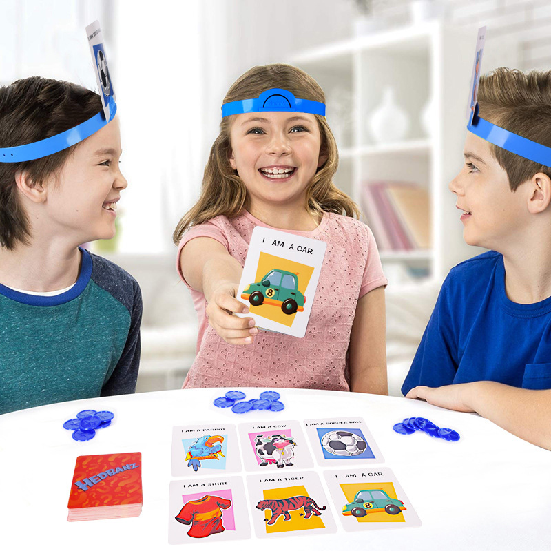 キッズ面白いカードボードゲームおもちゃ私は誰か当ててください - Party Games Kids Indoor のレビューと価格